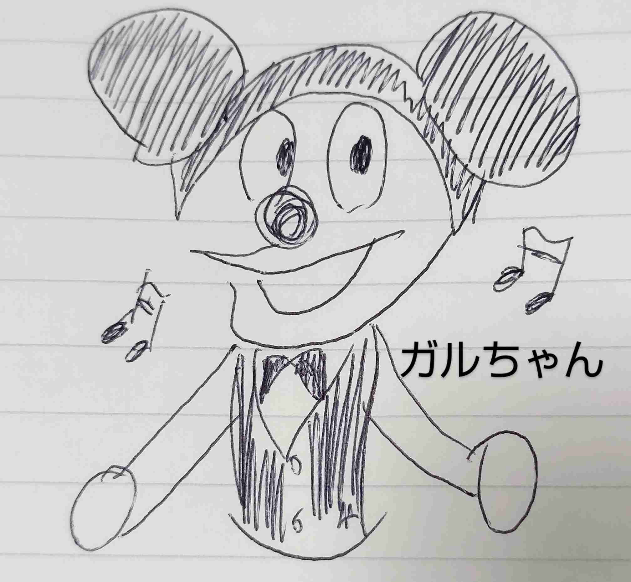 何も見ずにミッキーマウスを描くトピ