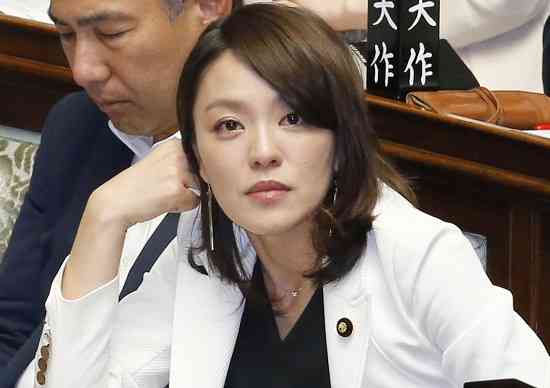 こっち見んな画像を貼るトピ
