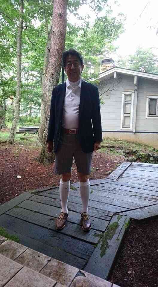 友達が持っている物や服、気にせず買いますか?