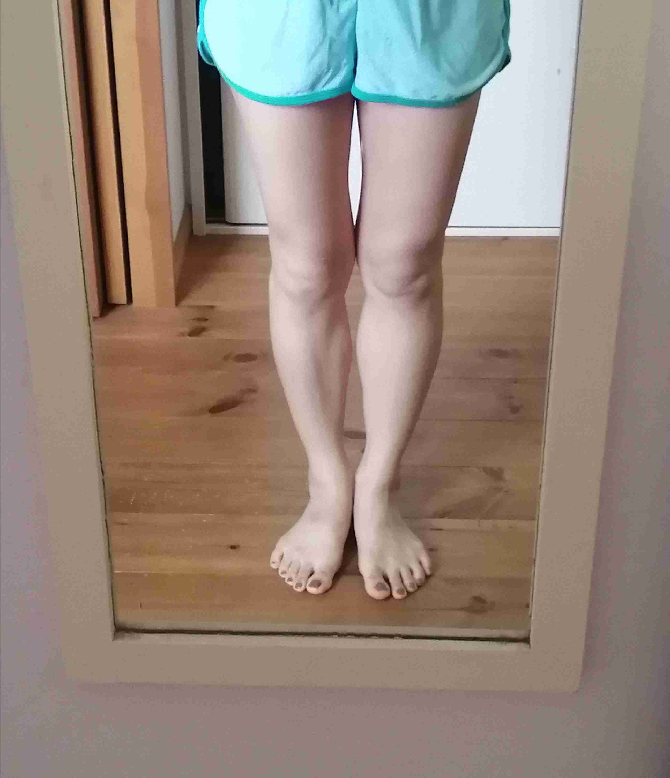骨格ストレートの夏服