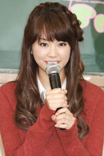 桐谷美玲、クセ毛の悩みから解放!サラサラストレートヘアに「つるんつるん」「究極の美人」の声