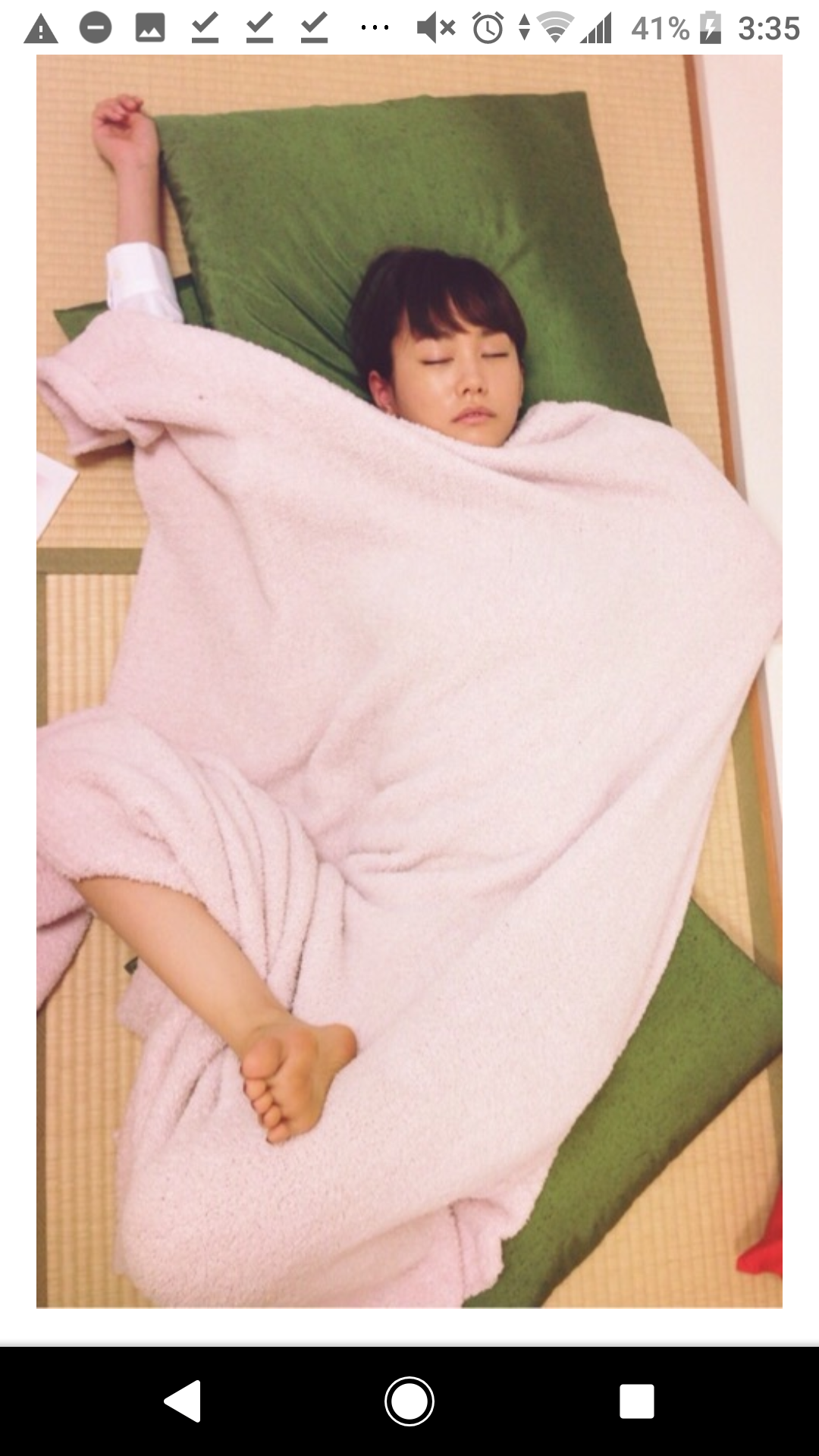 桐谷美玲、クセ毛の悩みから解放!サラサラストレートヘアに「つるんつるん」「究極の美人」の声