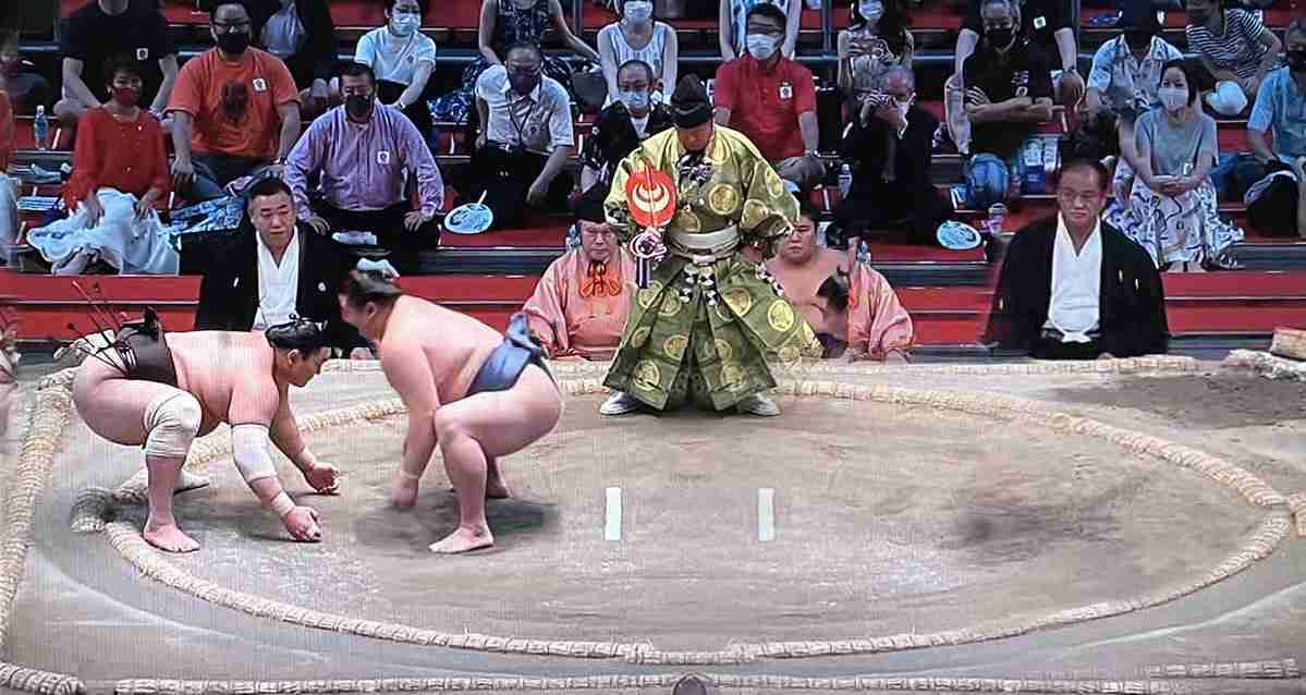 八角理事長、“奇策”の白鵬に苦言「優勝回数の多い横綱がああいうことをしてはいけない」