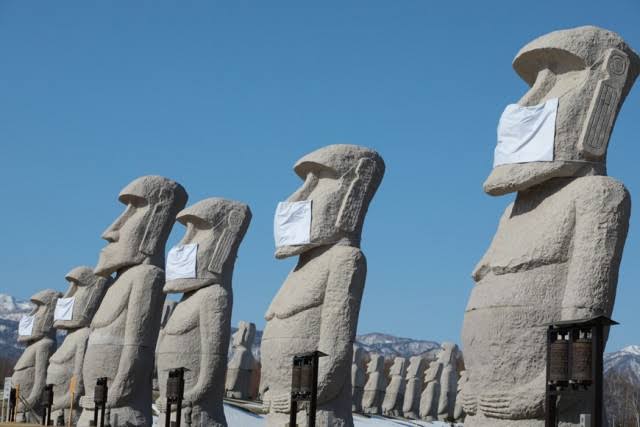 町で見かけたマスクをしたキャラクター達が見たい