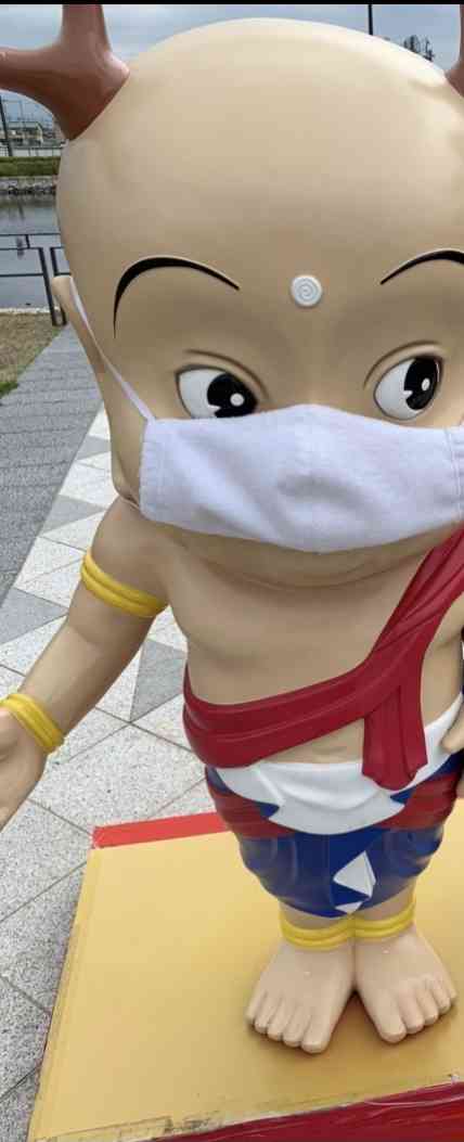 町で見かけたマスクをしたキャラクター達が見たい