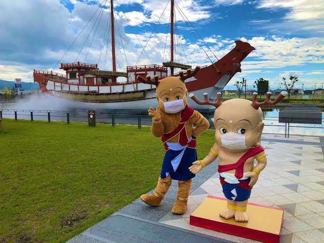 町で見かけたマスクをしたキャラクター達が見たい