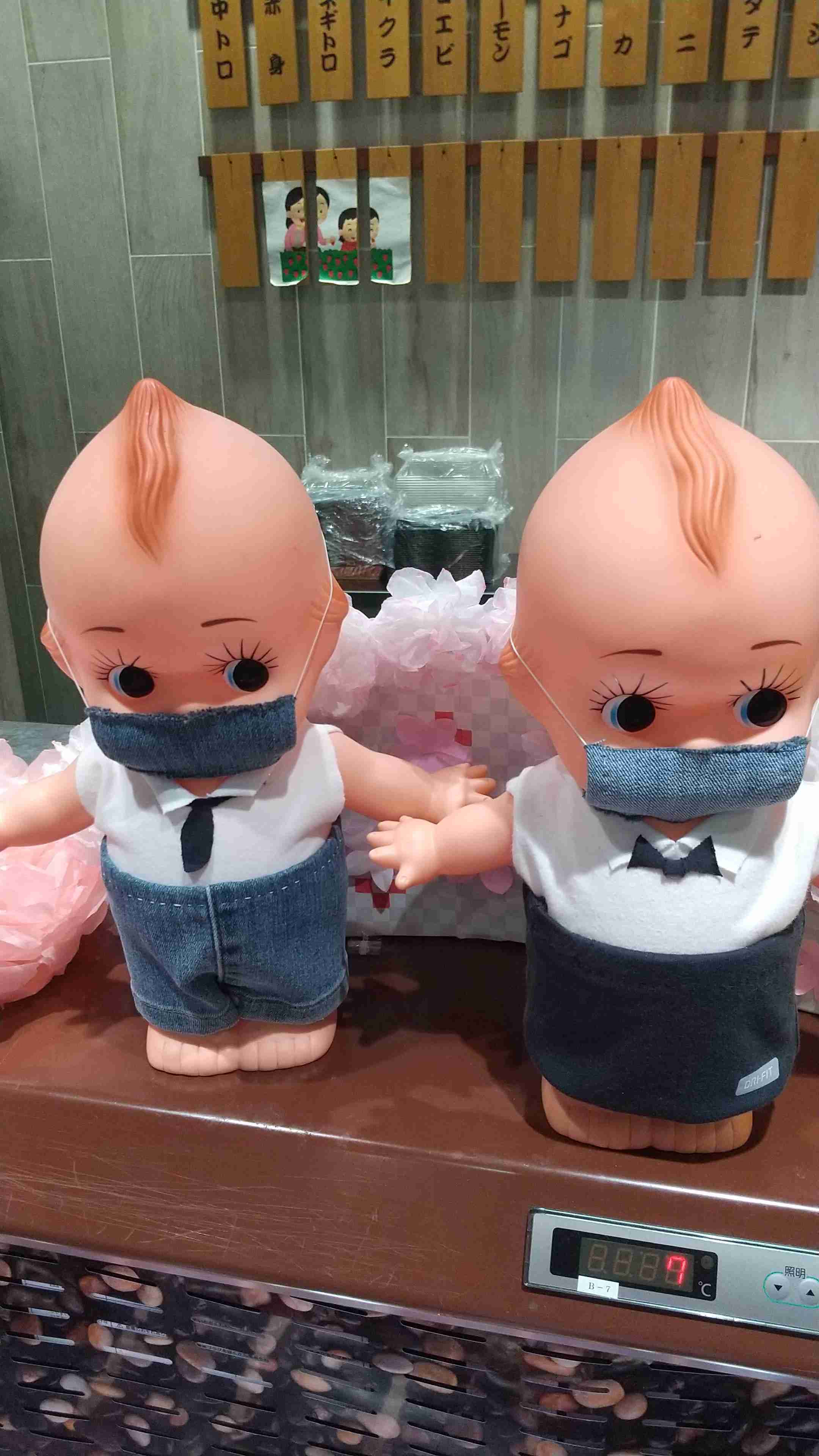 町で見かけたマスクをしたキャラクター達が見たい