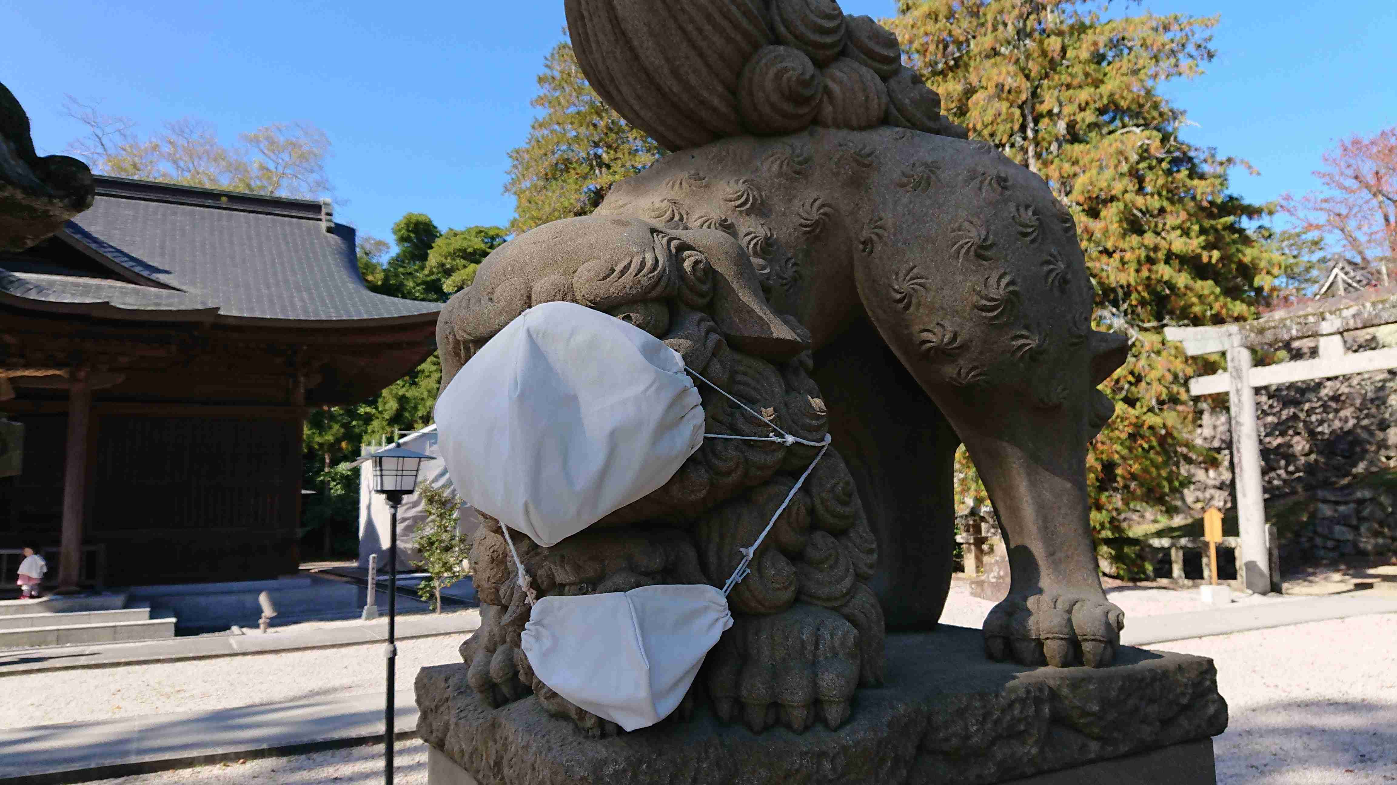 町で見かけたマスクをしたキャラクター達が見たい