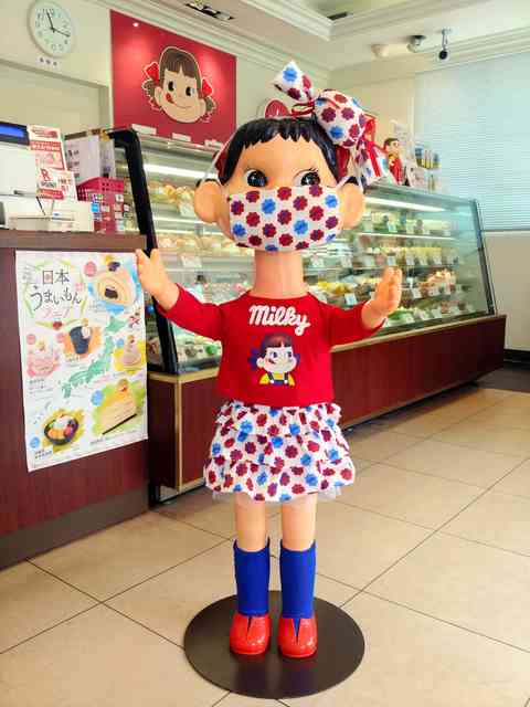 町で見かけたマスクをしたキャラクター達が見たい