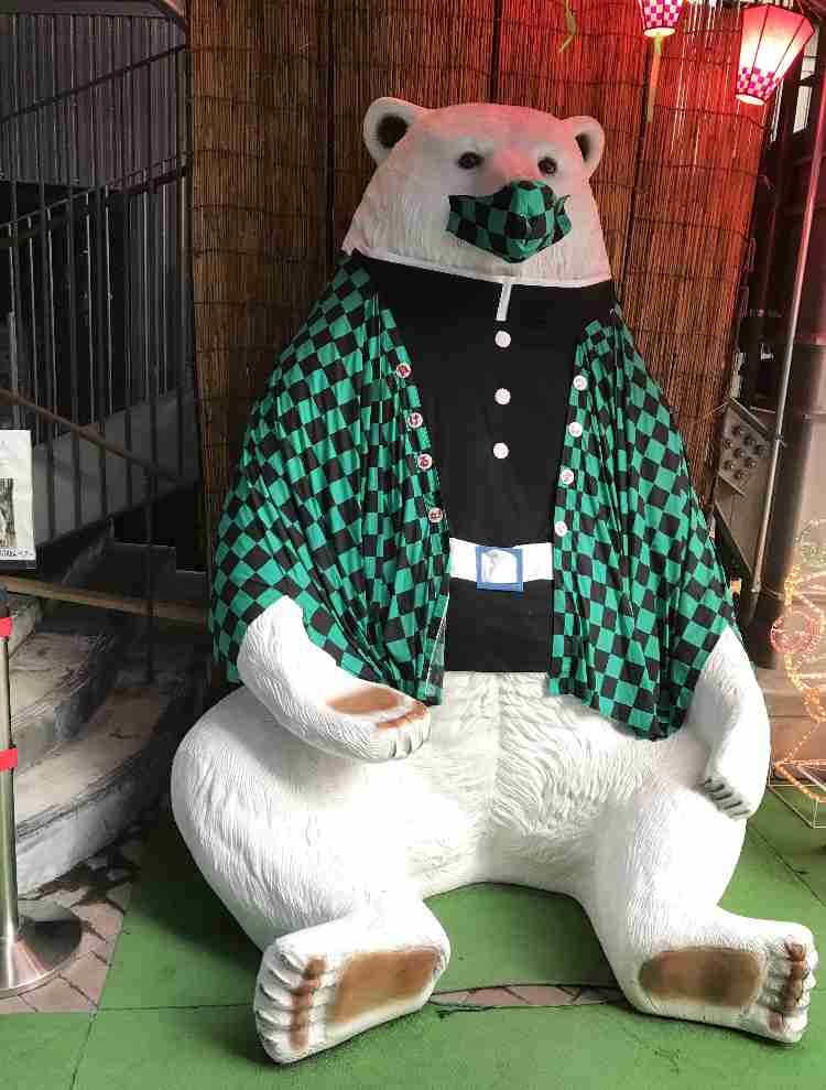 町で見かけたマスクをしたキャラクター達が見たい