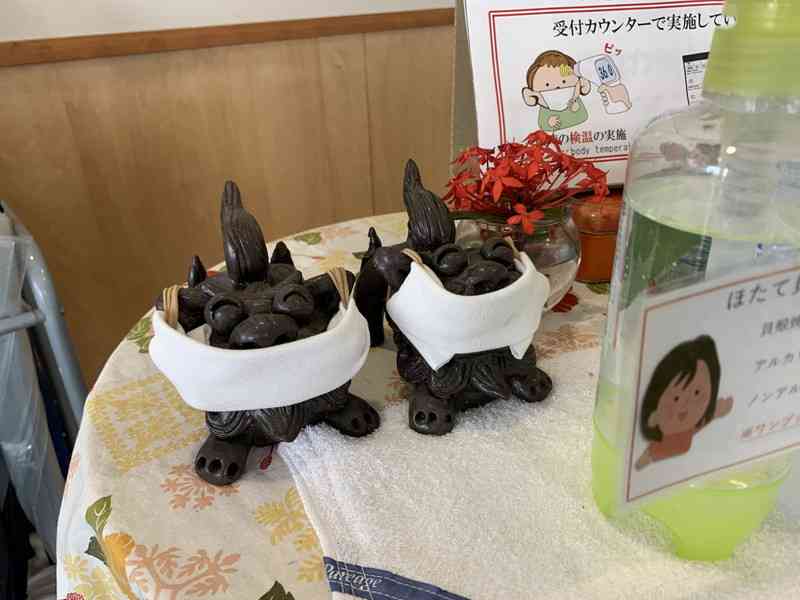 町で見かけたマスクをしたキャラクター達が見たい