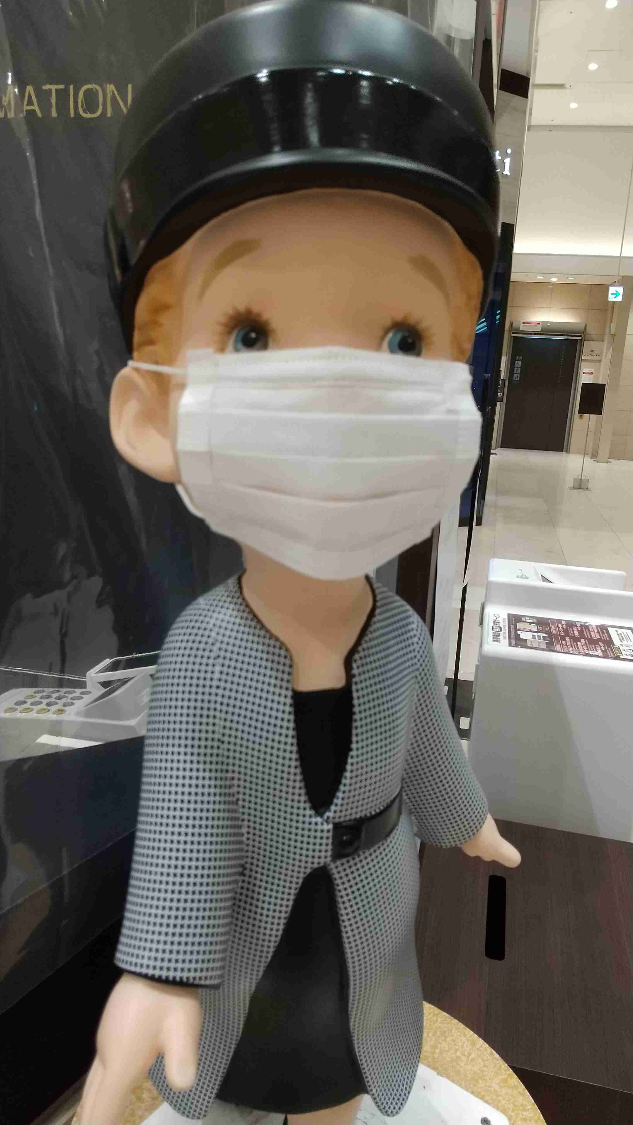 町で見かけたマスクをしたキャラクター達が見たい