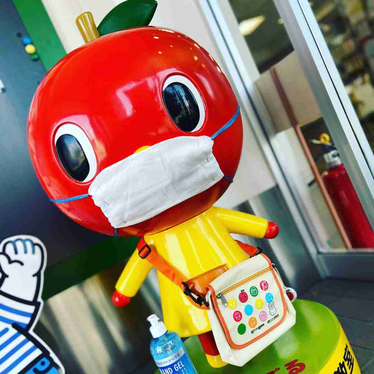 町で見かけたマスクをしたキャラクター達が見たい