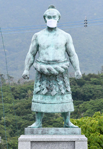 町で見かけたマスクをしたキャラクター達が見たい