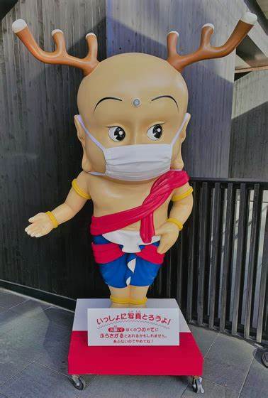 町で見かけたマスクをしたキャラクター達が見たい