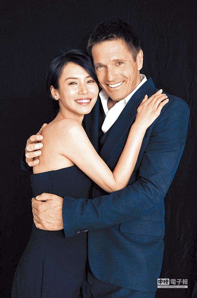 中谷美紀“出稼ぎ”帰国奮闘に音楽家夫の苦境…コロナで失業状態に