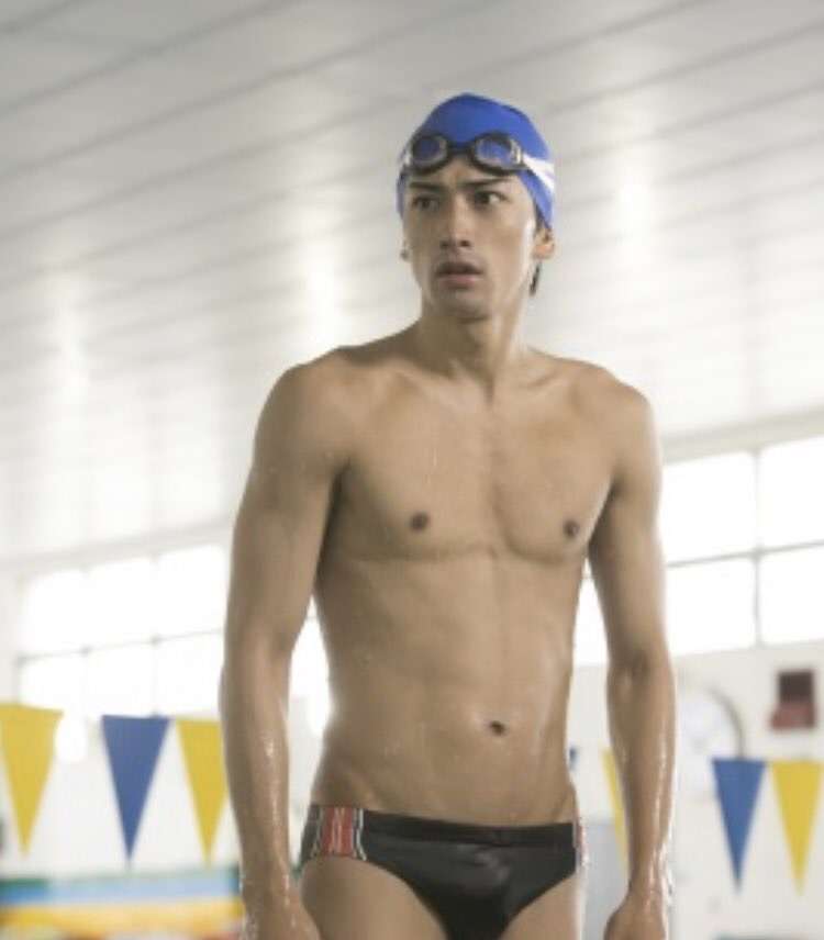 町田啓太、31歳バースデーで幼少期ショット公開「すでにイケメン」「可愛すぎ」と反響