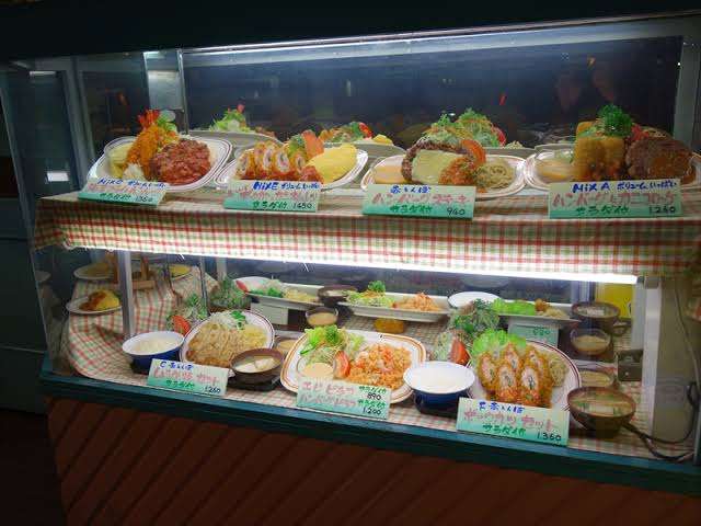 コロナ禍で食品サンプルも注文4割減、「苦境の飲食店のために」老舗企業が面白ツイートする理由