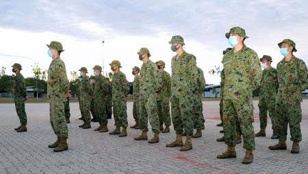 英空母で100人コロナ感染 海自と訓練、日本にも寄港予定