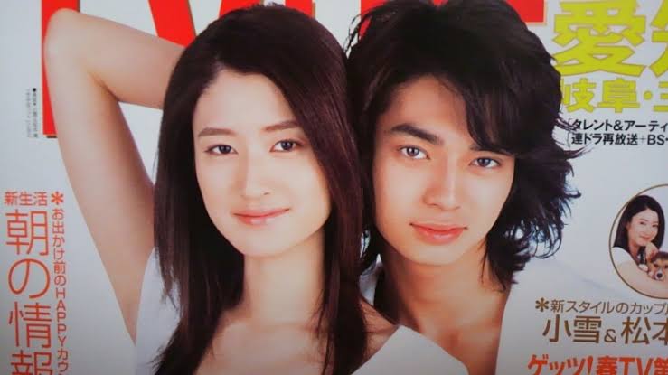 小雪、パックリ胸元ドレス姿「So beautiful...!!」「素敵です」