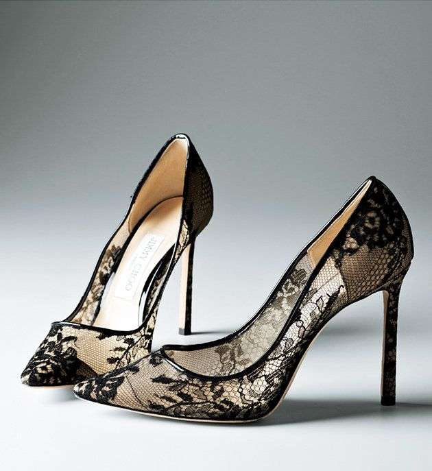 美しいヒールの写真を見せ合おう