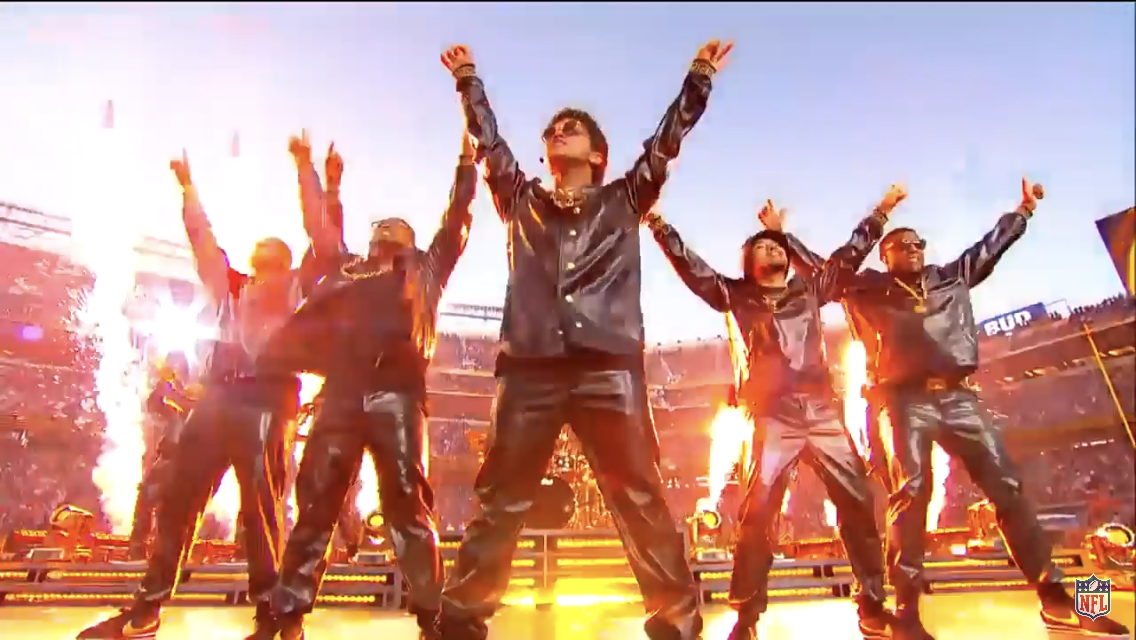 ファンによるおすすめのYouTube映像を紹介するトピ