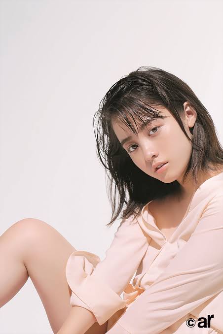 前髪の有無で印象がメチャクチャ変わる人