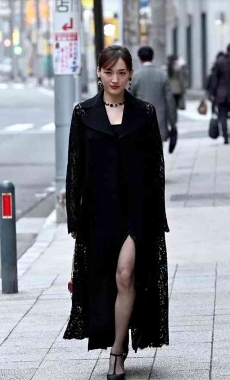 ハイブランドのファッションが似合う芸能人の画像を貼るトピ Part2