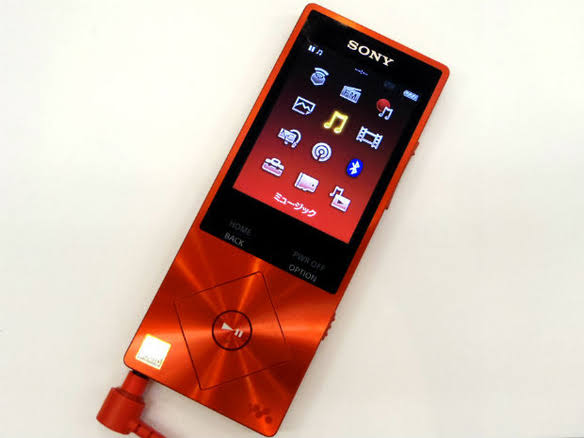 今もipodやwalkman等を使っている人!