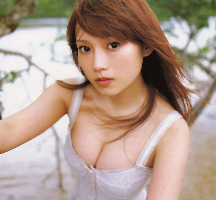 40歳の安倍なつみに驚きの声!「可愛い」「びっくり」… 高校野球開会式 大会歌独唱 夫・山崎育三郎とともにトレンド入り