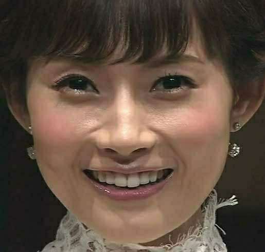40歳の安倍なつみに驚きの声!「可愛い」「びっくり」… 高校野球開会式 大会歌独唱 夫・山崎育三郎とともにトレンド入り