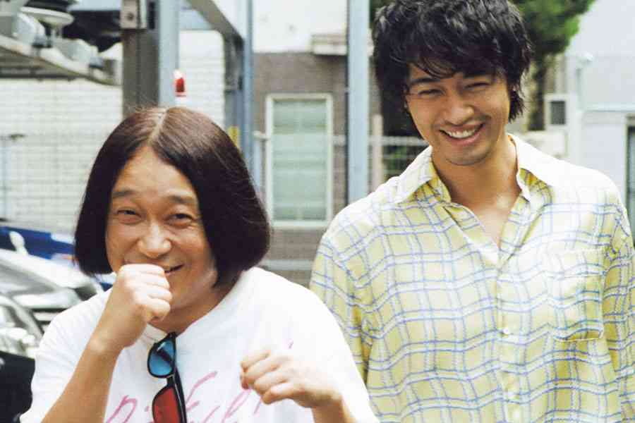 好きなアーティストと芸人をそれぞれ挙げていくトピ