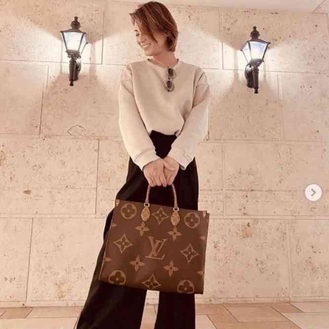 ブランド物バックや財布買う時、流行りの形を買いますか?