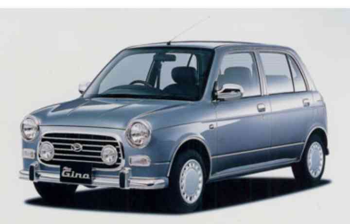 ダイハツ車に乗ってる人