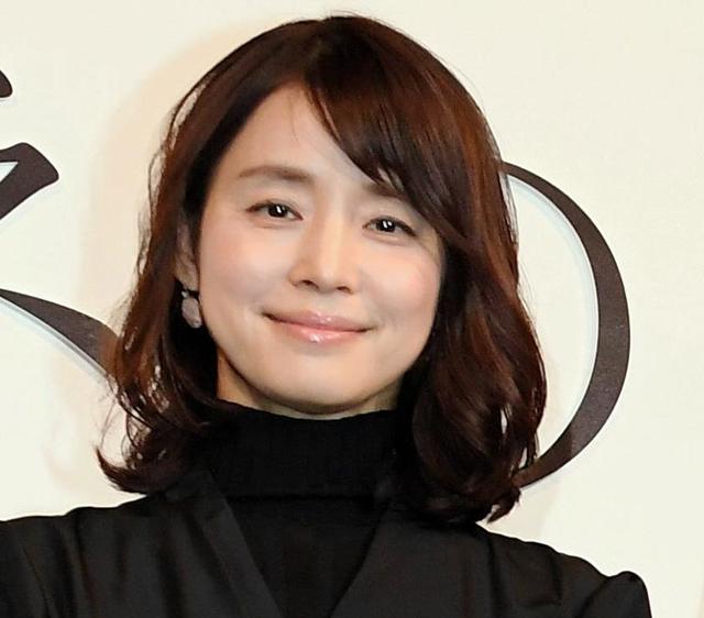 早見優54歳＆荻野目洋子52歳　ミニ美脚姿に「20代にしか見えない」「奇跡の美魔女」