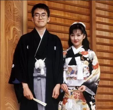 羽生九段の妻理恵さん、誹謗中傷に法的措置検討「耐えろと言うのは違う」