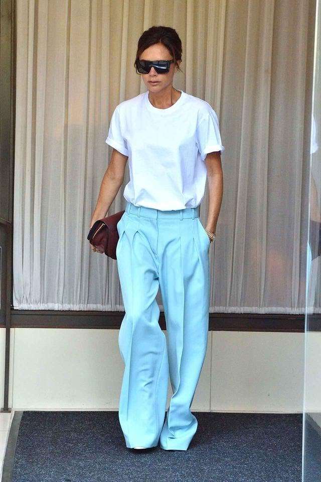 海外セレブのTシャツコーデが見たい