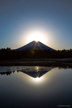 色んな富士山　イラストや絵画もOK