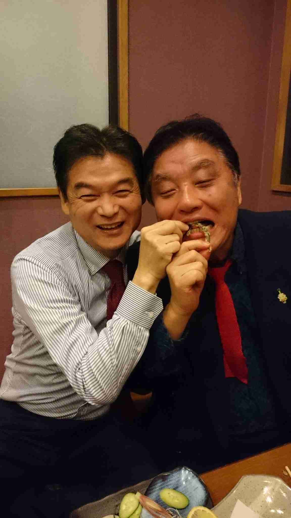 金メダル噛み給与返上…名古屋市長「給料3カ月分ゼロに。大いに自戒したい」時期は議会等の手続き経て決定