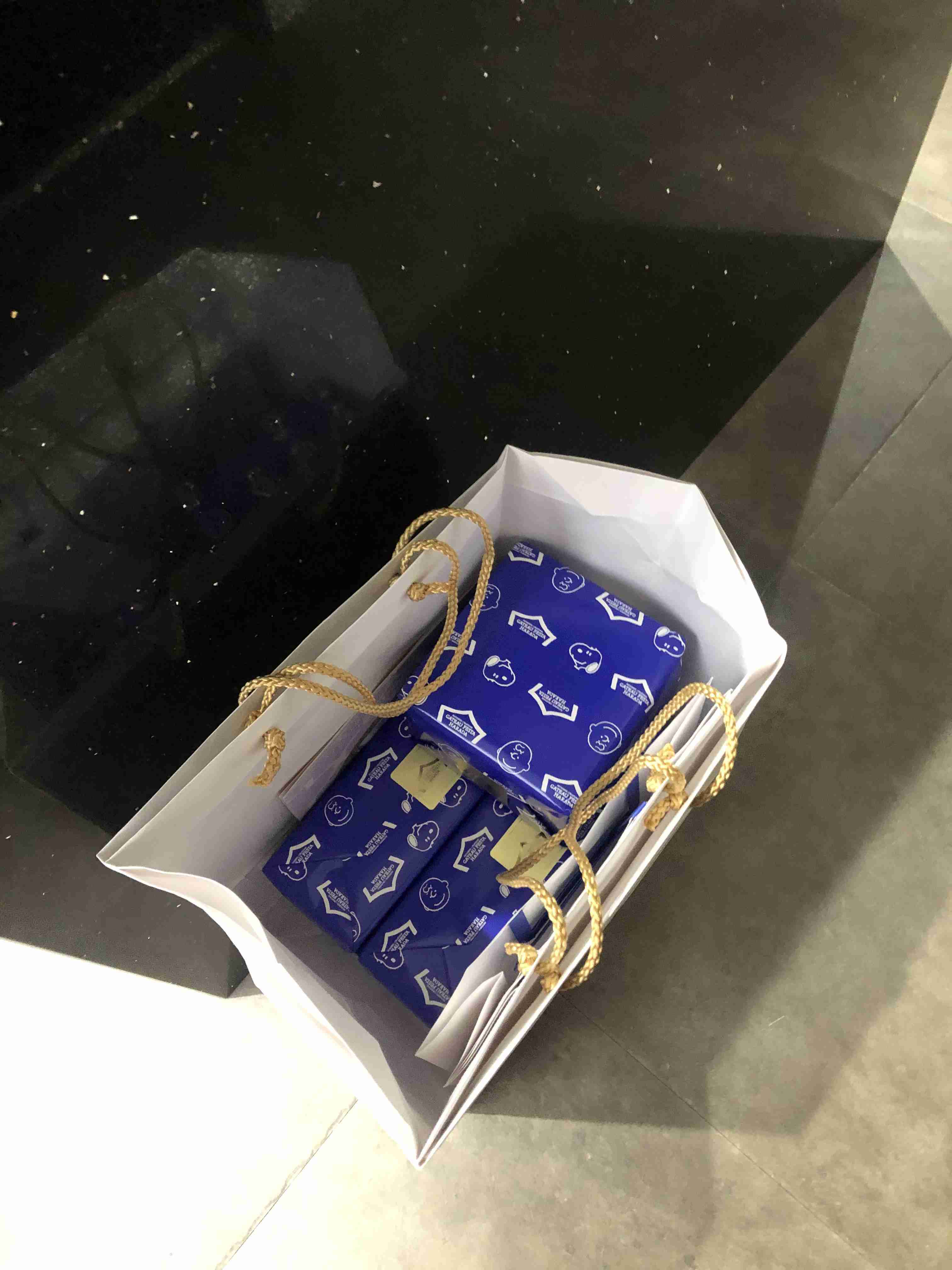 お菓子の缶のその後