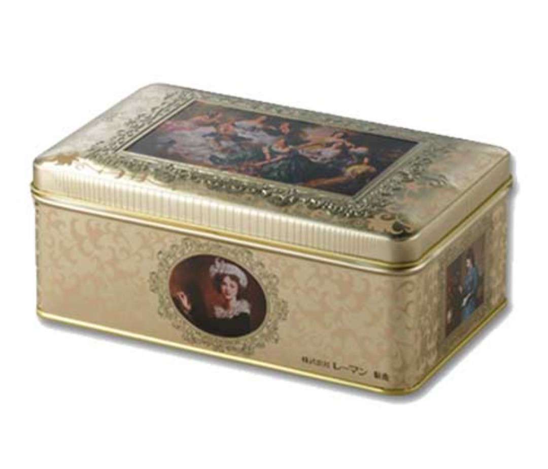 お菓子の缶のその後