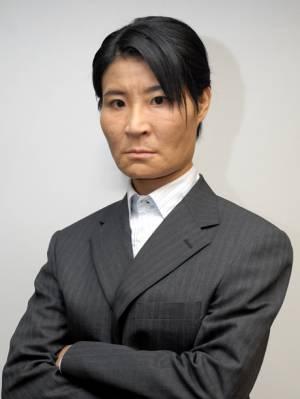 片桐はいり、連続ドラマ初主演　『東京放置食堂』で大島の食堂に流れ着いた元裁判官役に