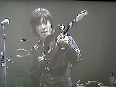 【バンド】ボーカル以外のメンバー知ってたらプラス