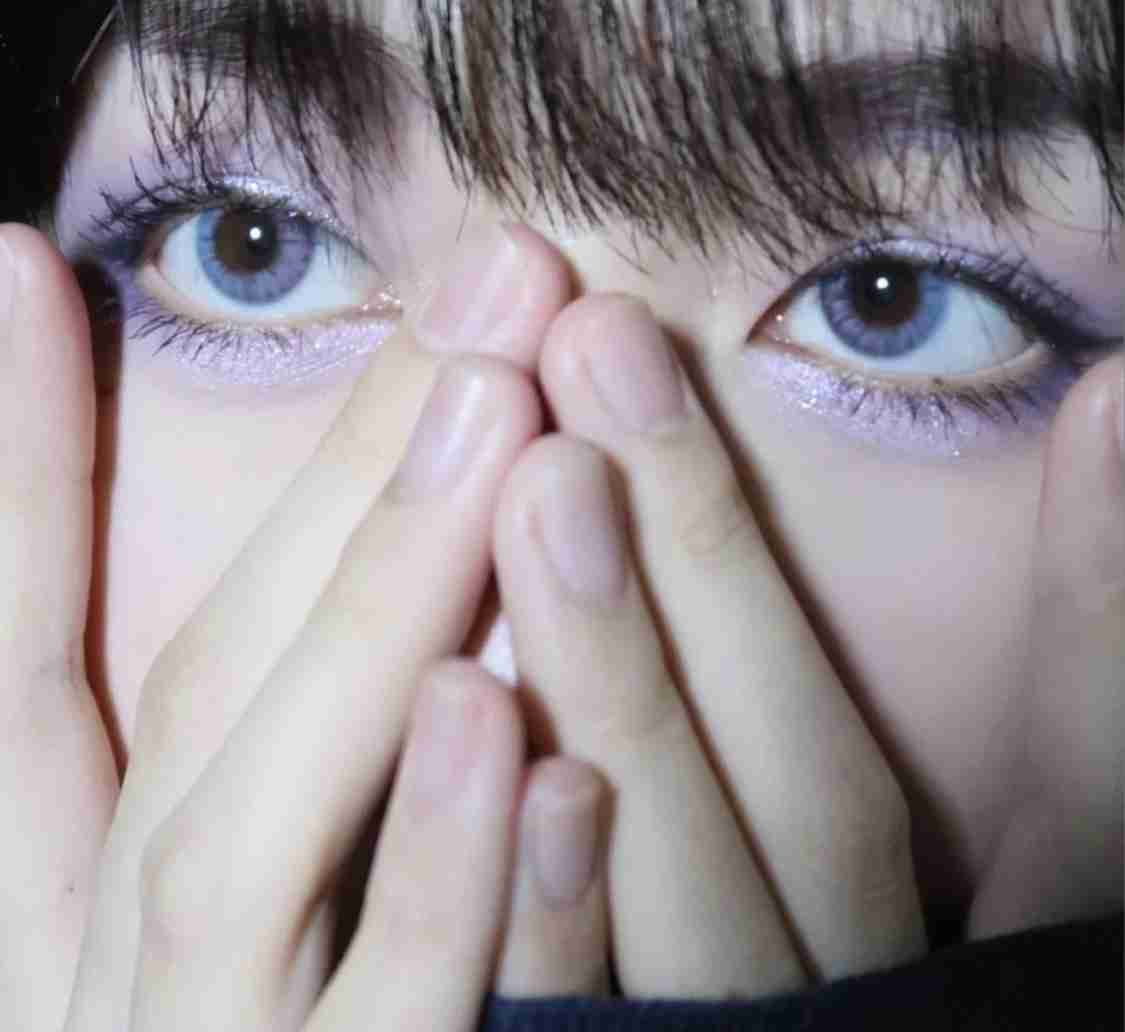 カラフルなアイメイクが見たい！