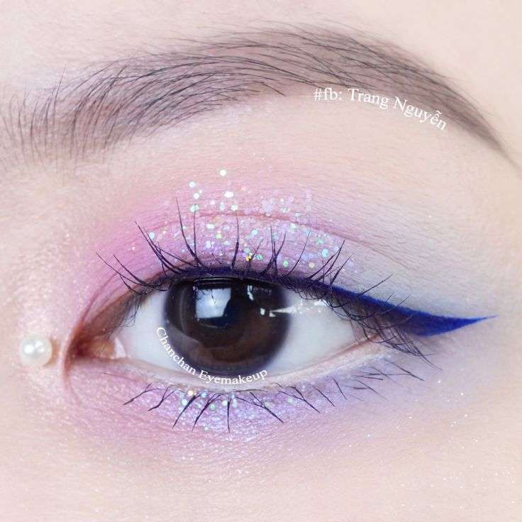 カラフルなアイメイクが見たい！