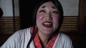 旦那さんと一緒の寝室ですか?