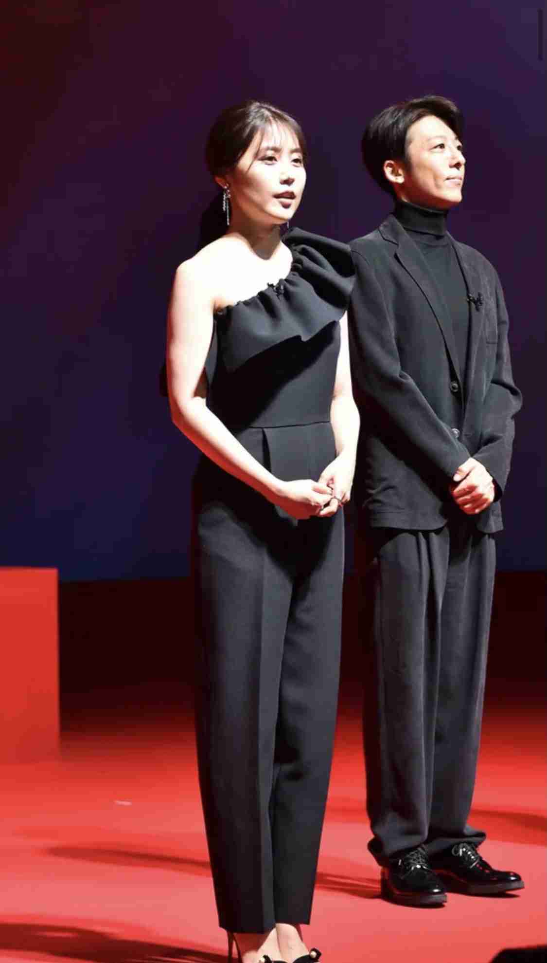 女優の舞台挨拶衣装を貼るトピPart5