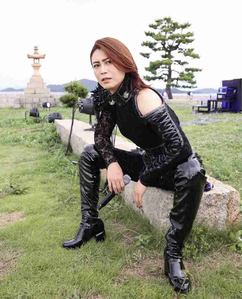 【芸能人】難易度高い衣装を着こなしている画像が見たい