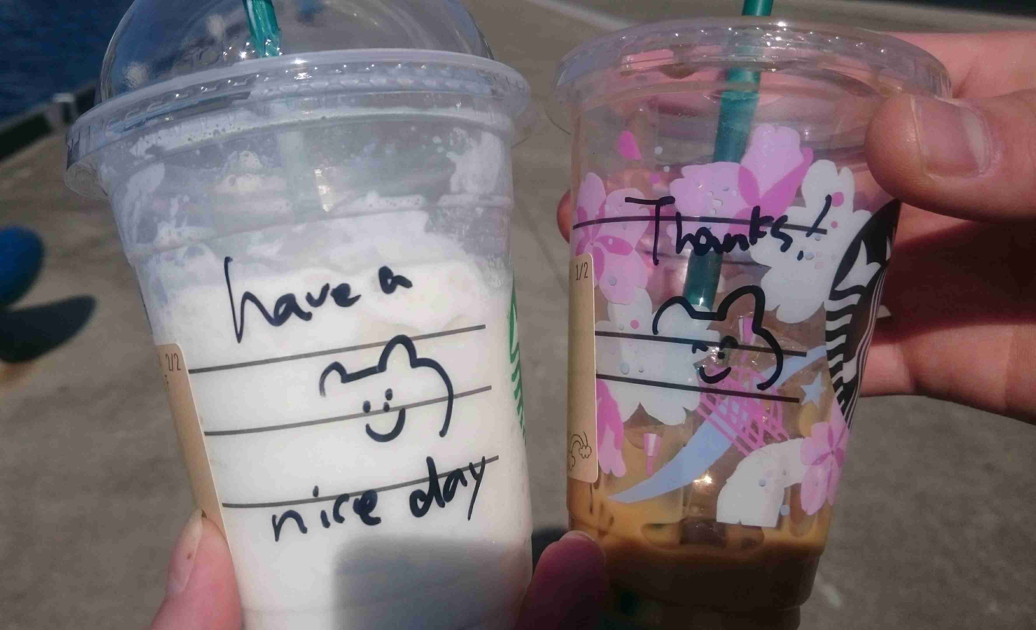 スタバのカップにメッセージを貰える人