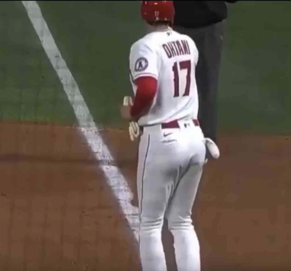 大谷翔平、推定年棒は5年で274億円…ヤンキースが獲得に動くも「札束移籍よりエンゼルス愛！」の男気